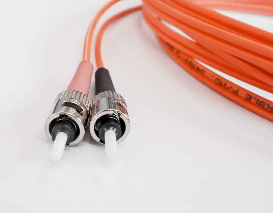 fiber-optic-cable-502894_1920