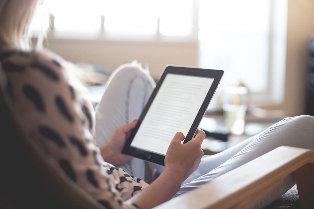 Der eBook Reader lohnt sich eine Anschaffung? techfacts.de Der eBook Reader lohnt sich eine Anschaffung? techfacts.de