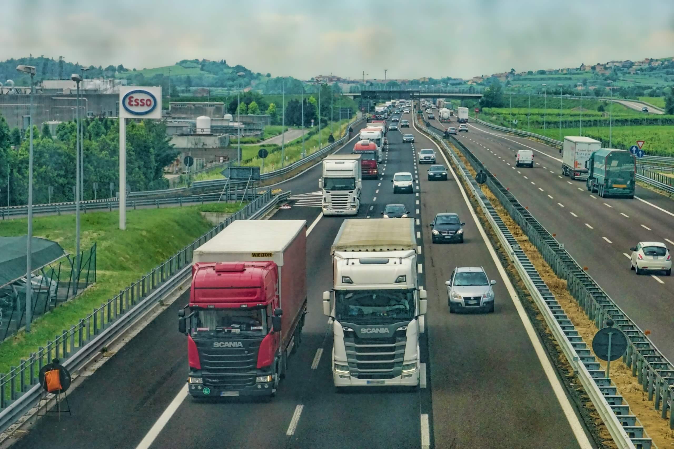 Autobahn, LKW, Straße, Der Verkehr