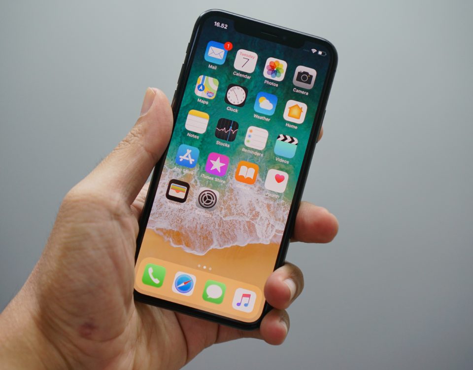 Apple iPhone