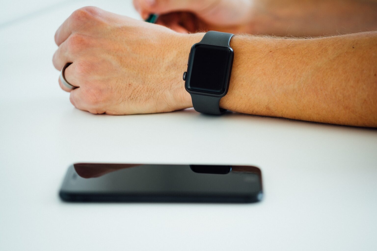 Kann man mehr als eine Apple Watch mit dem iPhone koppeln? techfacts.de