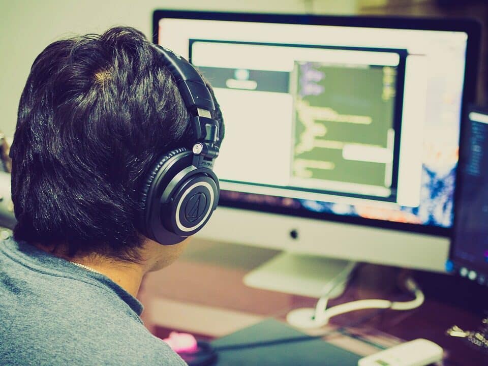 Mensch vor Computer, Webdesign, Programmieren
